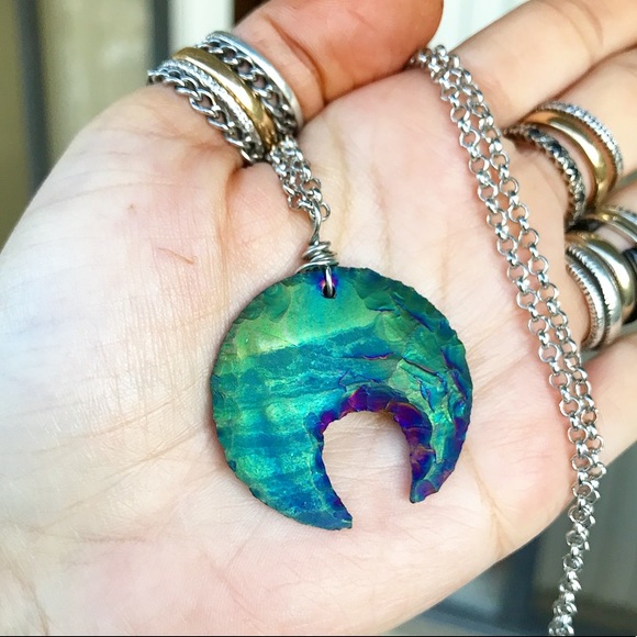 Druzy moon necklace . Reversible purple green yellow druzy quartz gemstone moon - Picture 3 of 10